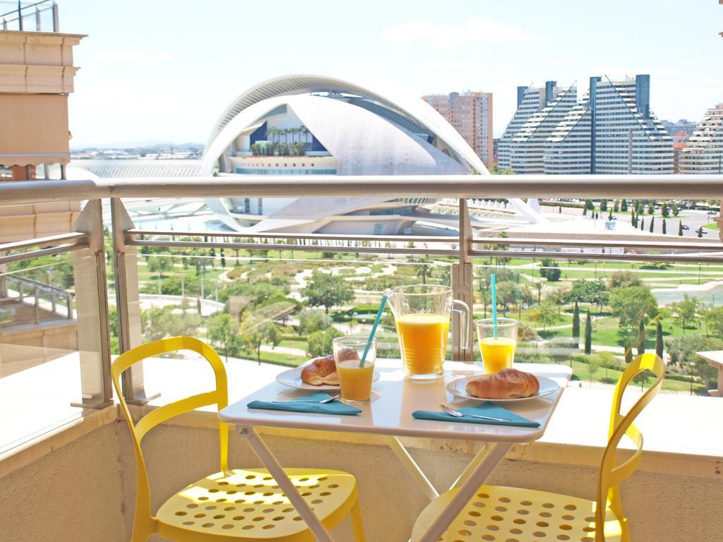 Apartup Yellow Opera View Apartment Valencia Room photo